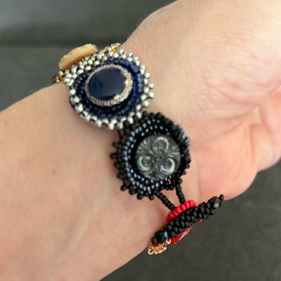 Handcrafted Multicolor Beaded Bracelet - Picture 5 of 6